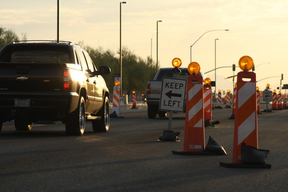 Students' commute to and from ASU's Polytechnic Campus is affected by road work going on around the area. Parts of Power Road, Williams Field Road, and Loop 202 have been reduced to one lane roads due to road construction in the area. (photo Hector Salas Almeida) 