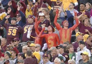 110507-footballfans2