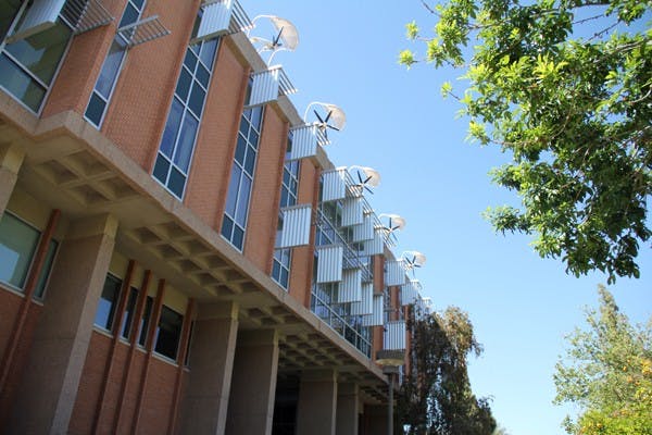S. Robson and Melani Walton of the Walton Family Foundation invested $27.5 million in ASU’s Global Institute of Sustainability on the Tempe campus to provide students with a broader range of global connections. (Photo by Diana Lustig)