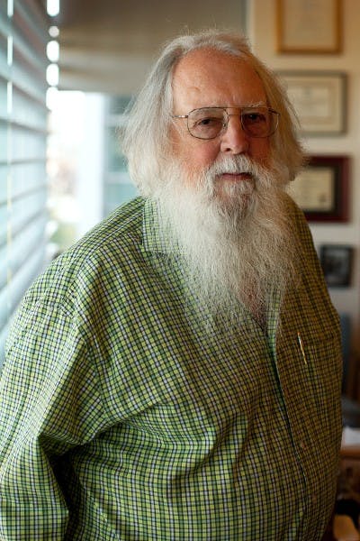 ASU scientist Roy Curtiss has been selected as the 2014 recipient of the Lifetime Achievement Award from the American Society for Microbiology. (Photo by Ryan Liu)