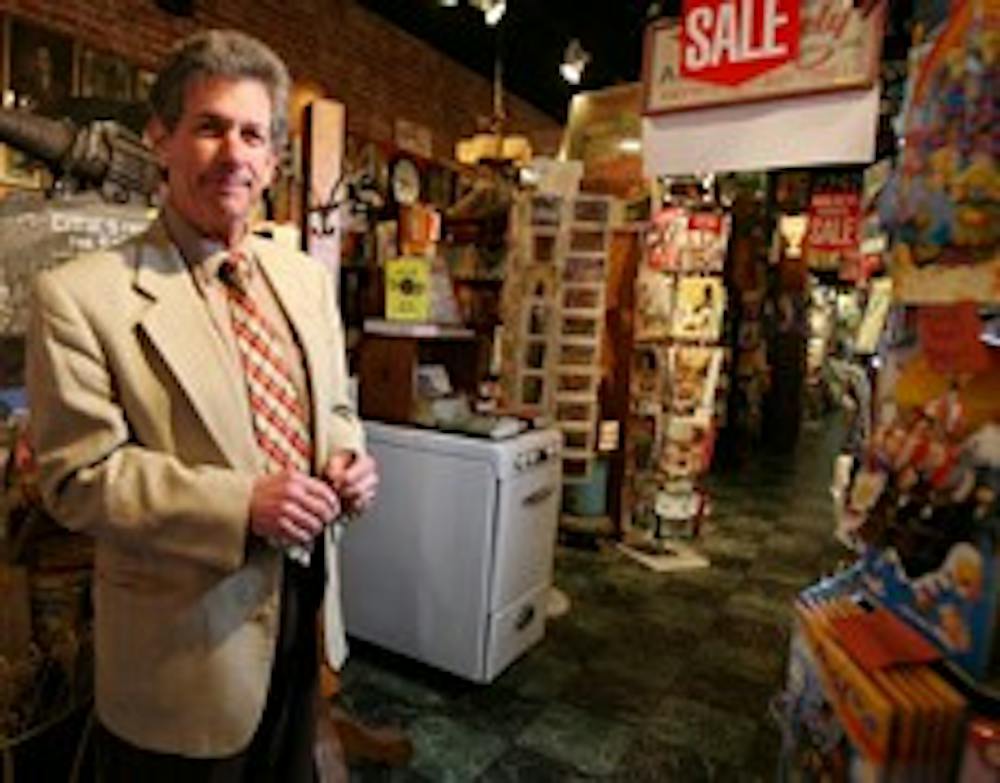 End of 'Days': a 35-year Mill Avenue staple - The Arizona State Press