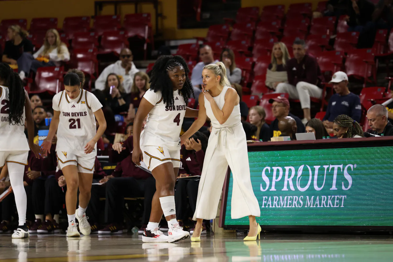 womens bball tracker.jpeg