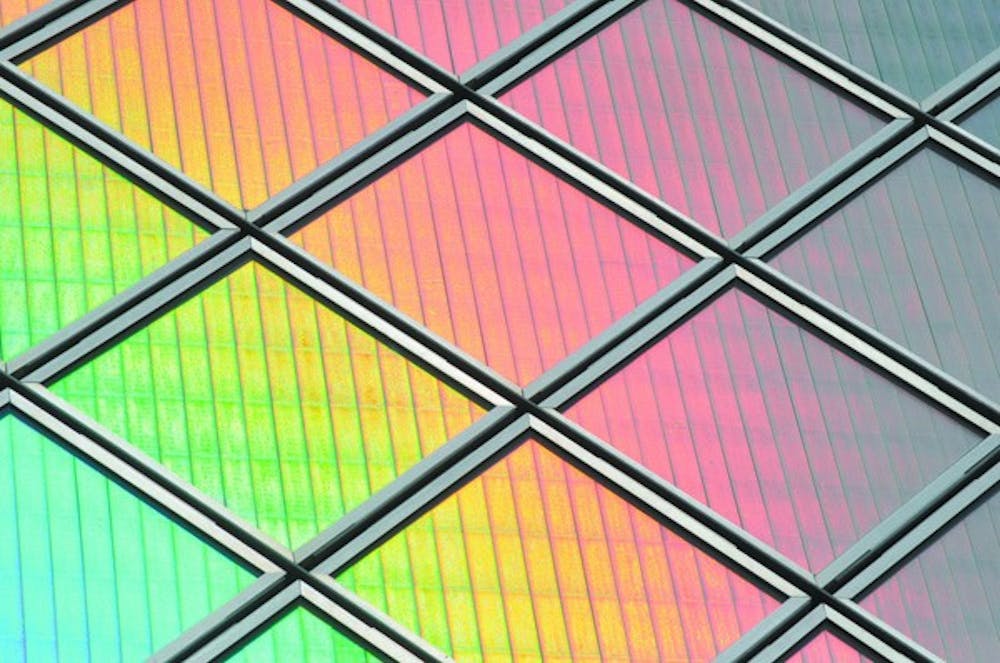 PHOTON POWER: Solar cells can be seen collecting light on Hayden Lawn. The city of Tempe is planning to install similar solar technology next to Tempe Town Lake in the near future. (Photo by Sierra Smith)