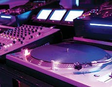 032608-sound-djphotoscom