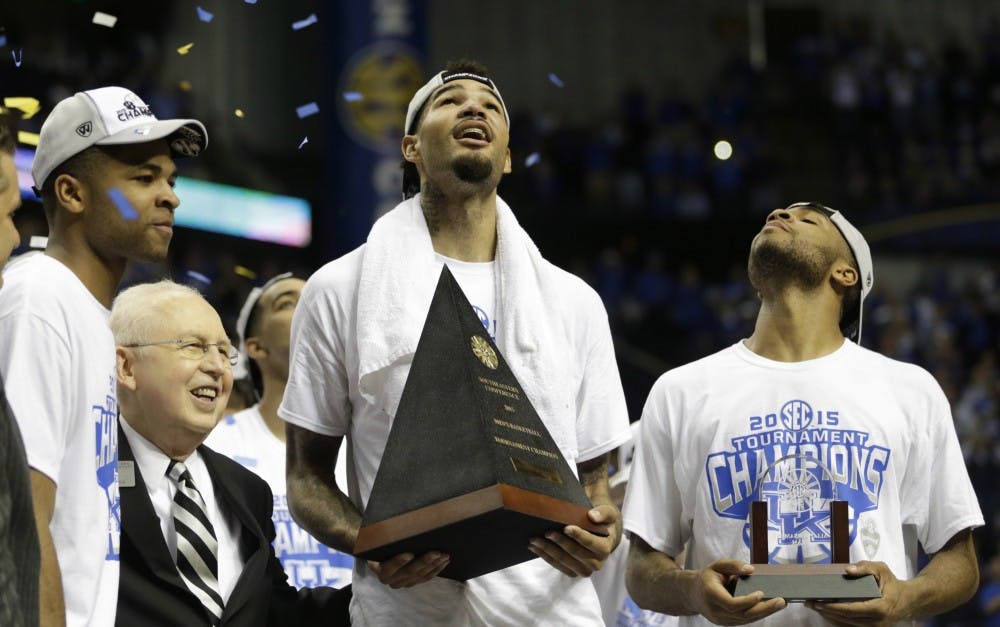 SPORTS BKC-ARKANSAS-KENTUCKY 10 LX