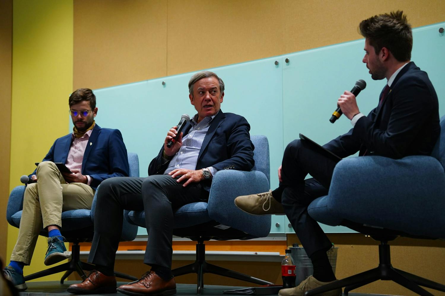 221129 CrowForum-2.jpg