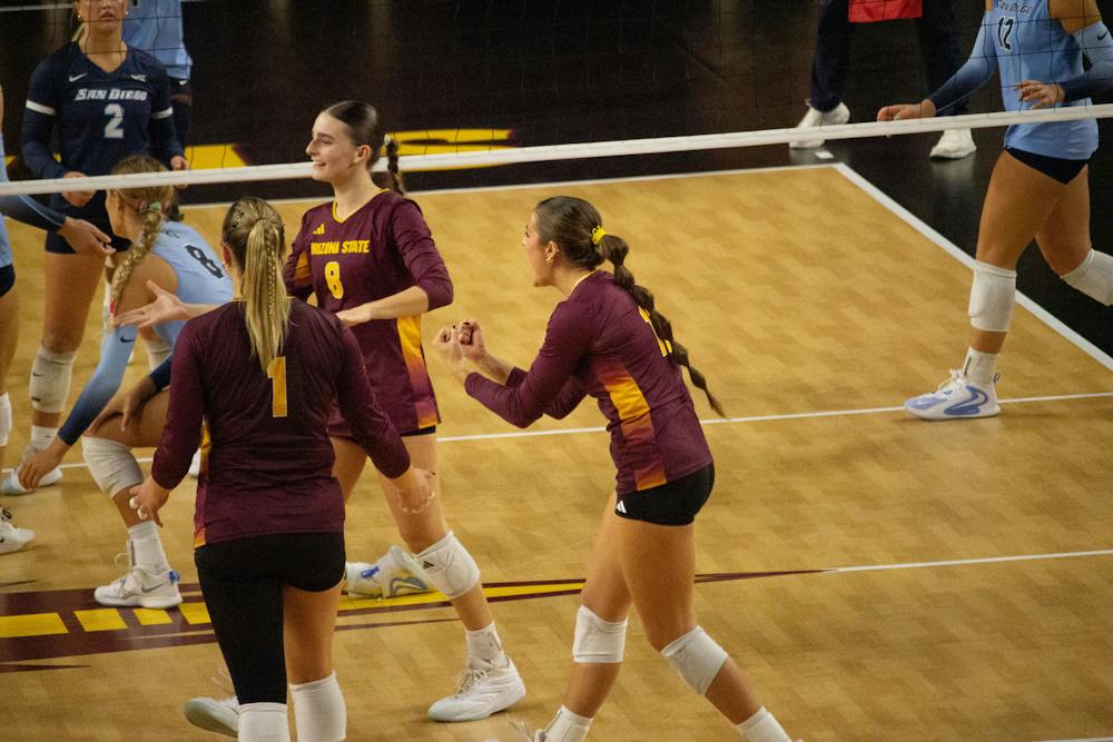 Hernandez-260912-Volleyball-ASU-Vs-San Diego-07.jpg