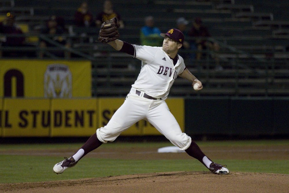 ASU junior pitcher Eli Lingos (15) pitches the ball to the plate