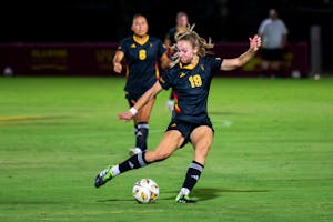 250925_Rojo_Sports-Sierra-bergen-profile5