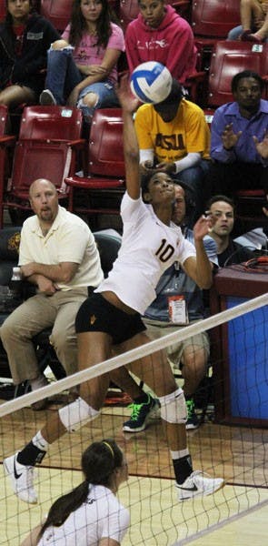 Senior outside hitter Erica Wilson (10) rises for a spike during the Sun Devils’ 3-0 win over USC on Nov. 2. (Photo by Preston Carter Melbourne-Weaver)