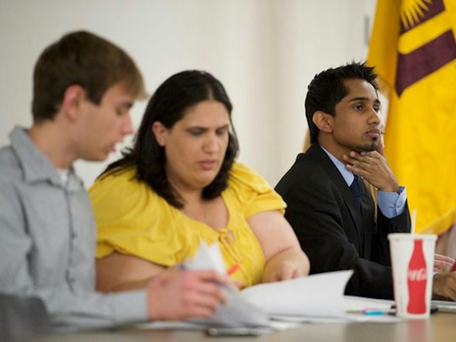USG: Members of the Tempe Undergraduate Student Government discuss issues on February 2.(Photo by Michael Arellano)