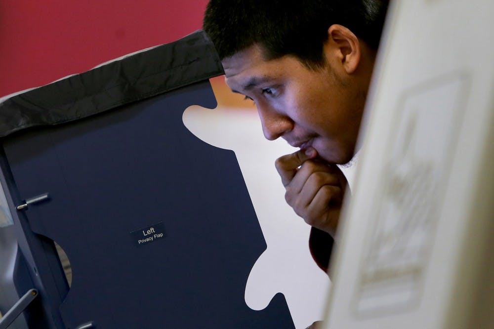 US NEWS CAMPAIGN-ILLINOIS 9 TB