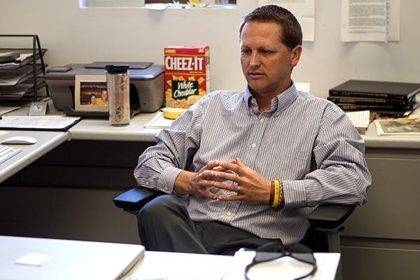 Biology professor Kevin McGraw recently found that urbanization is a direct cause to illness in songbirds. McGraw is also a director of the School of Life Sciences Undergraduate Research Program. (Photo by Ryan Liu) 