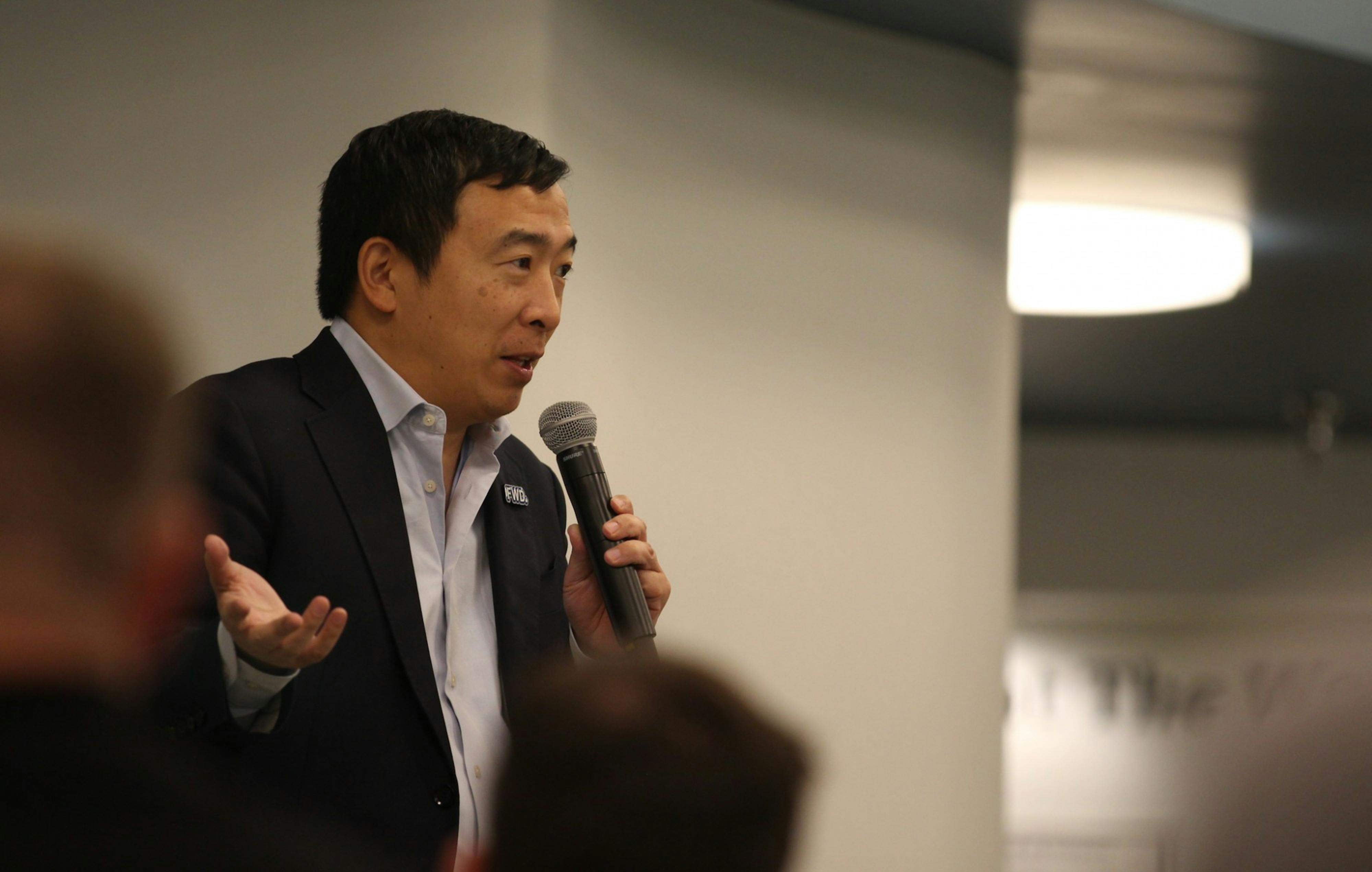 Andrew Yang addresses students at ASU's Downtown campus - The Arizona State Press - Vimarsana News