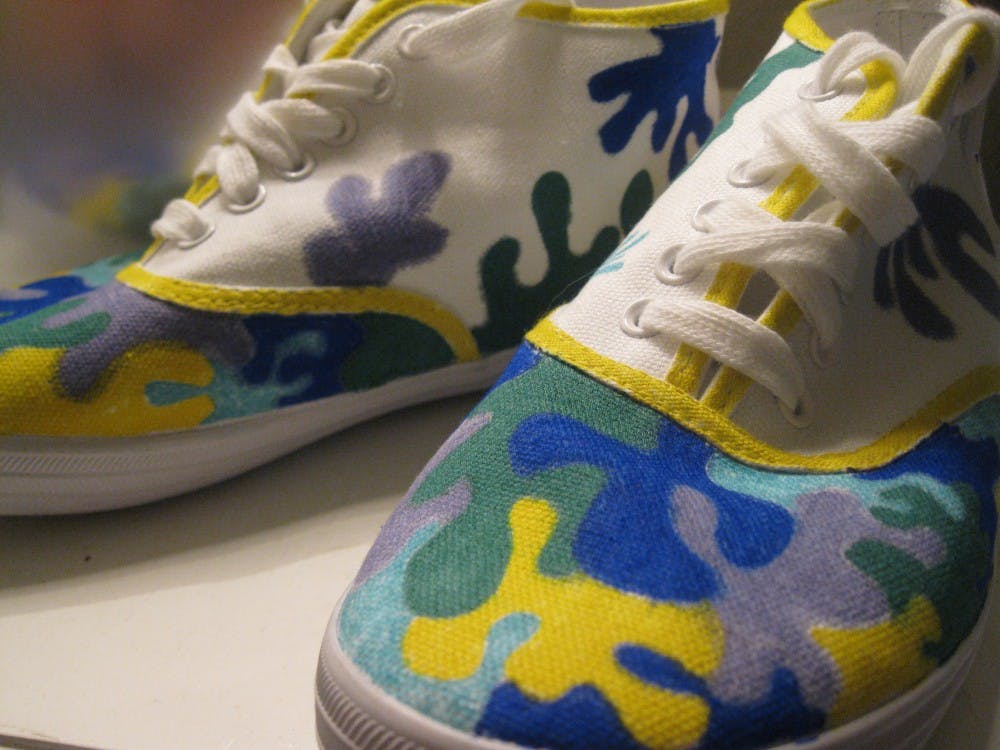 Doodle with sharpies for a unique design. Photo by Faith Breisblatt. 