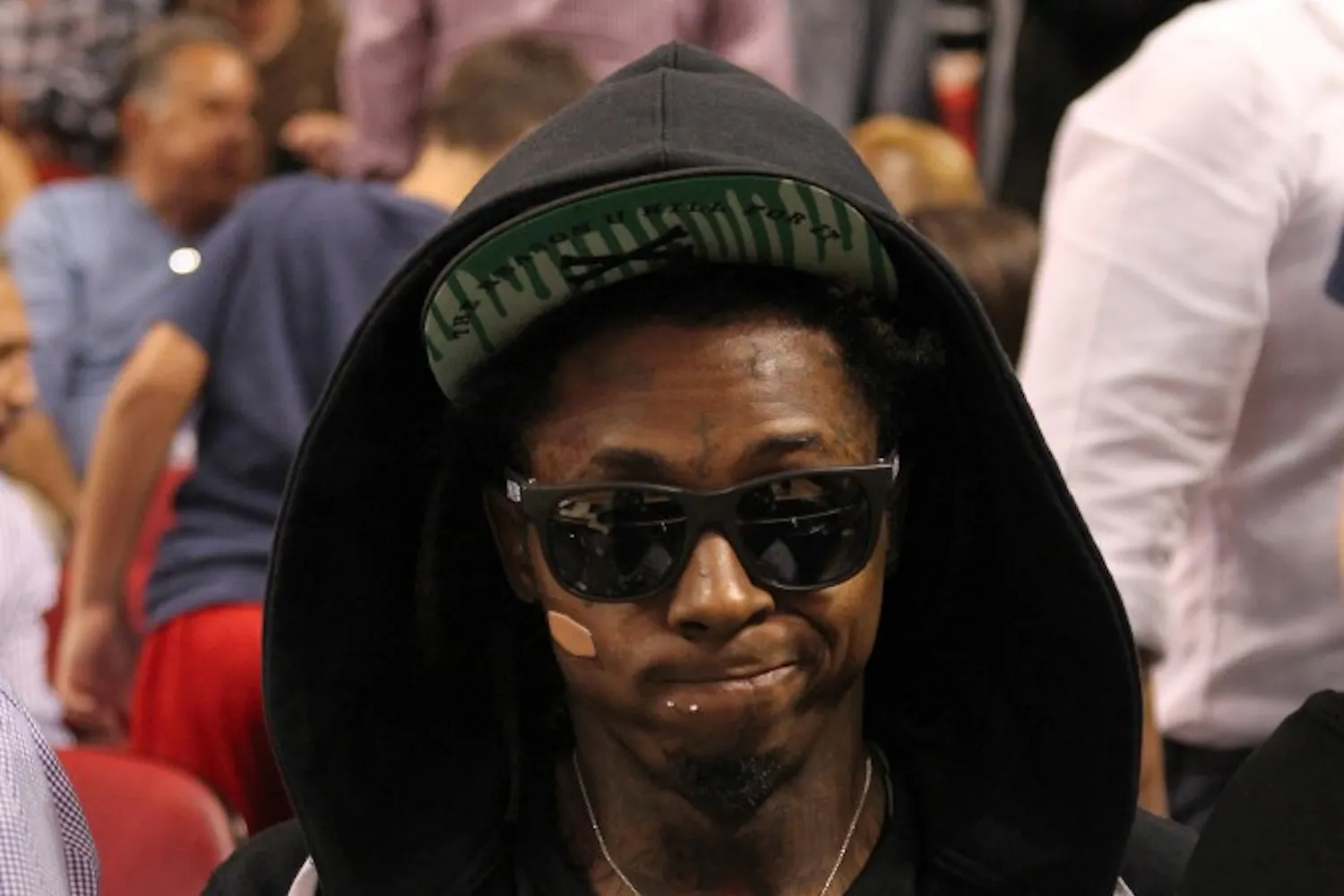 SPORTS BKN-ROCKETS-HEAT 10 MI