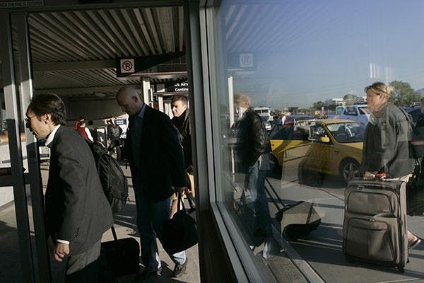 US NEWS AIRPORTDELAYS 2 SJ