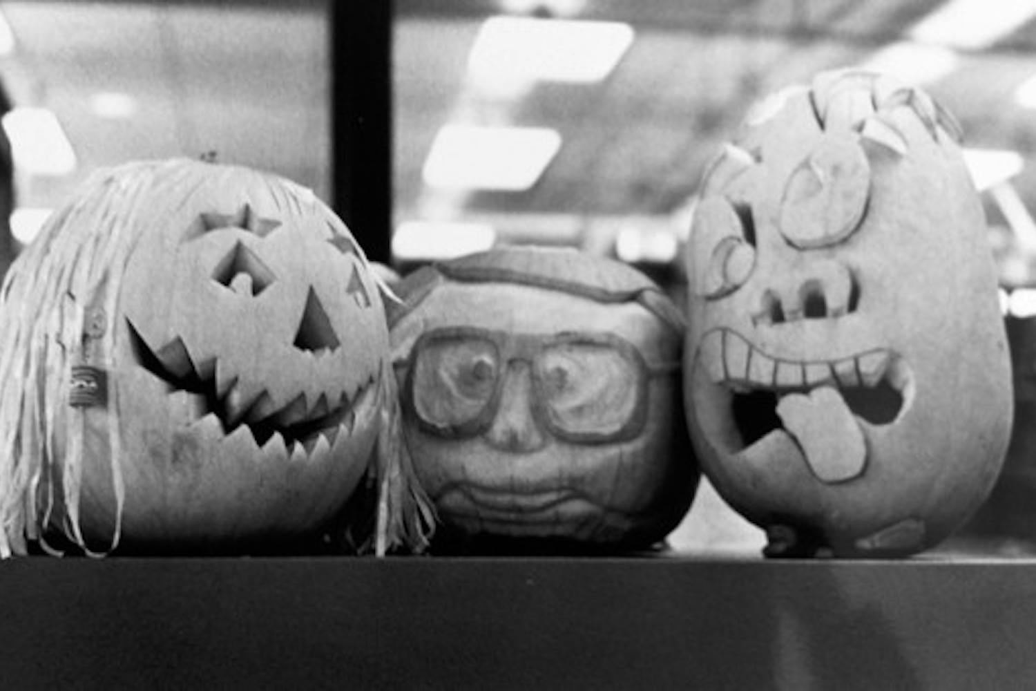 PUMPKIN ART: Carved pumpkins decorate the architecture building for Halloween in 1990. (Photo by Irwin Daugherty)