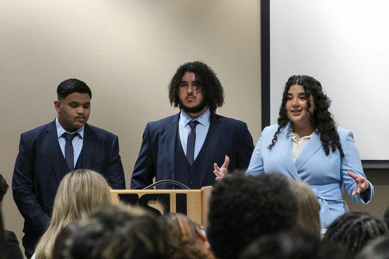 Politics-USG-W-Debate