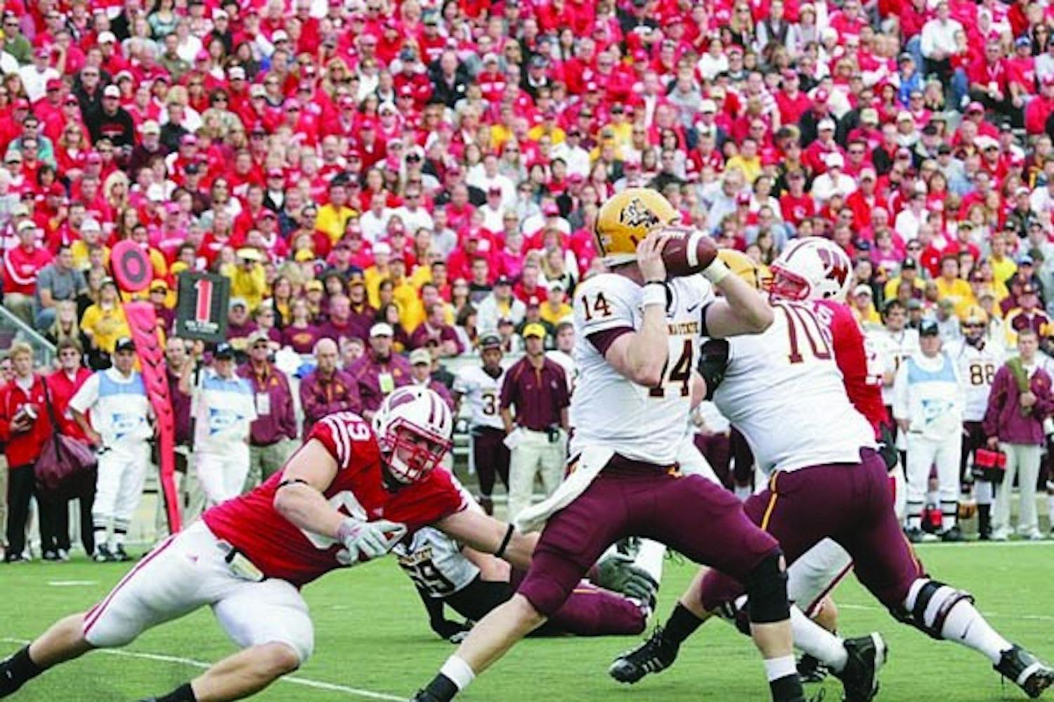 PERFECT POISE: Despite ASU's loss to Wisconsin on Saturday, redshirt junior quarterback Steven Threet displayed composure and leadership. Threet finished 21-of-33 passing for 211 yards and no interceptions. (Photo by Norm Ritland)