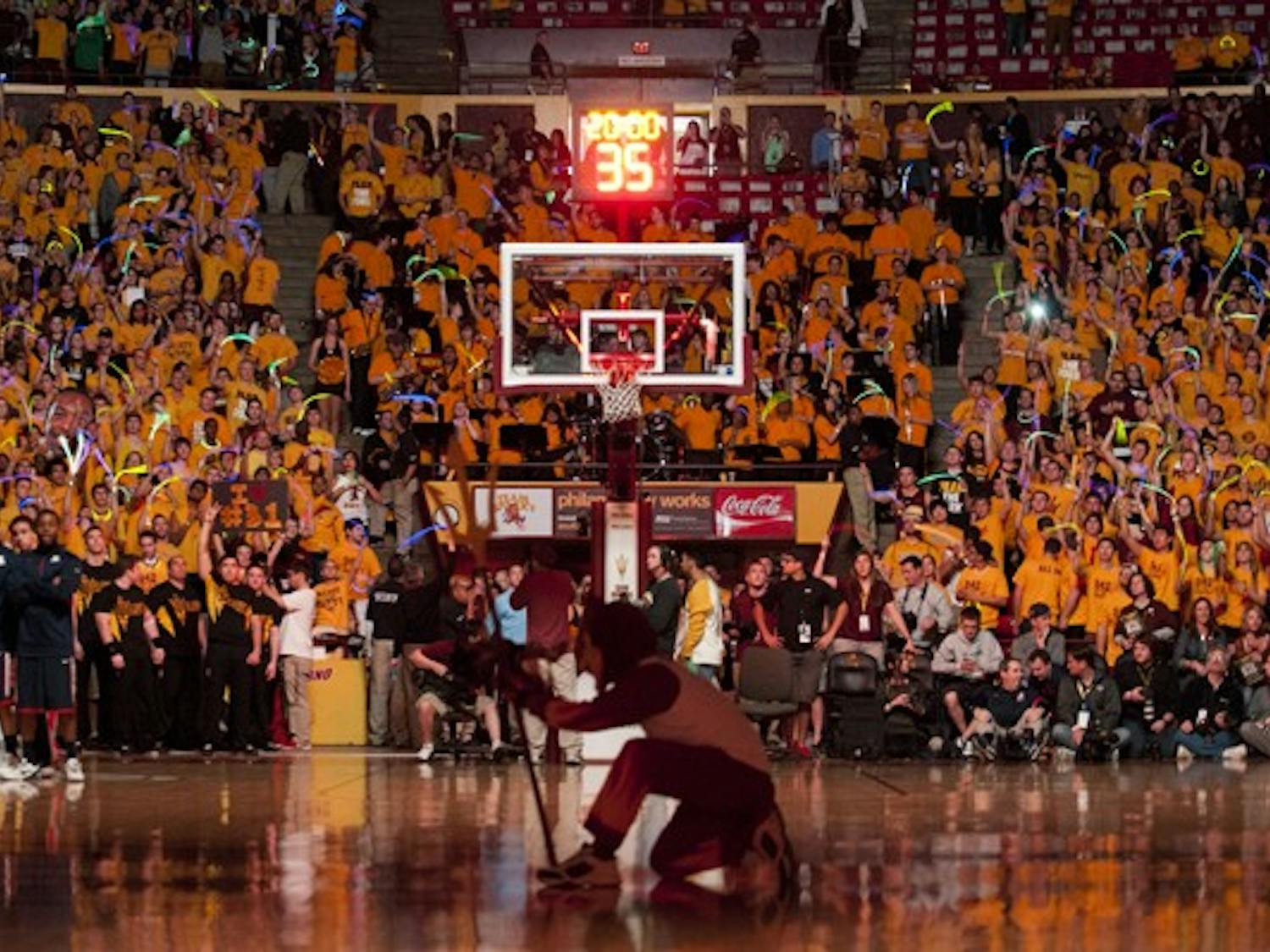 Slideshow: ASU men's hoops falls to UA 