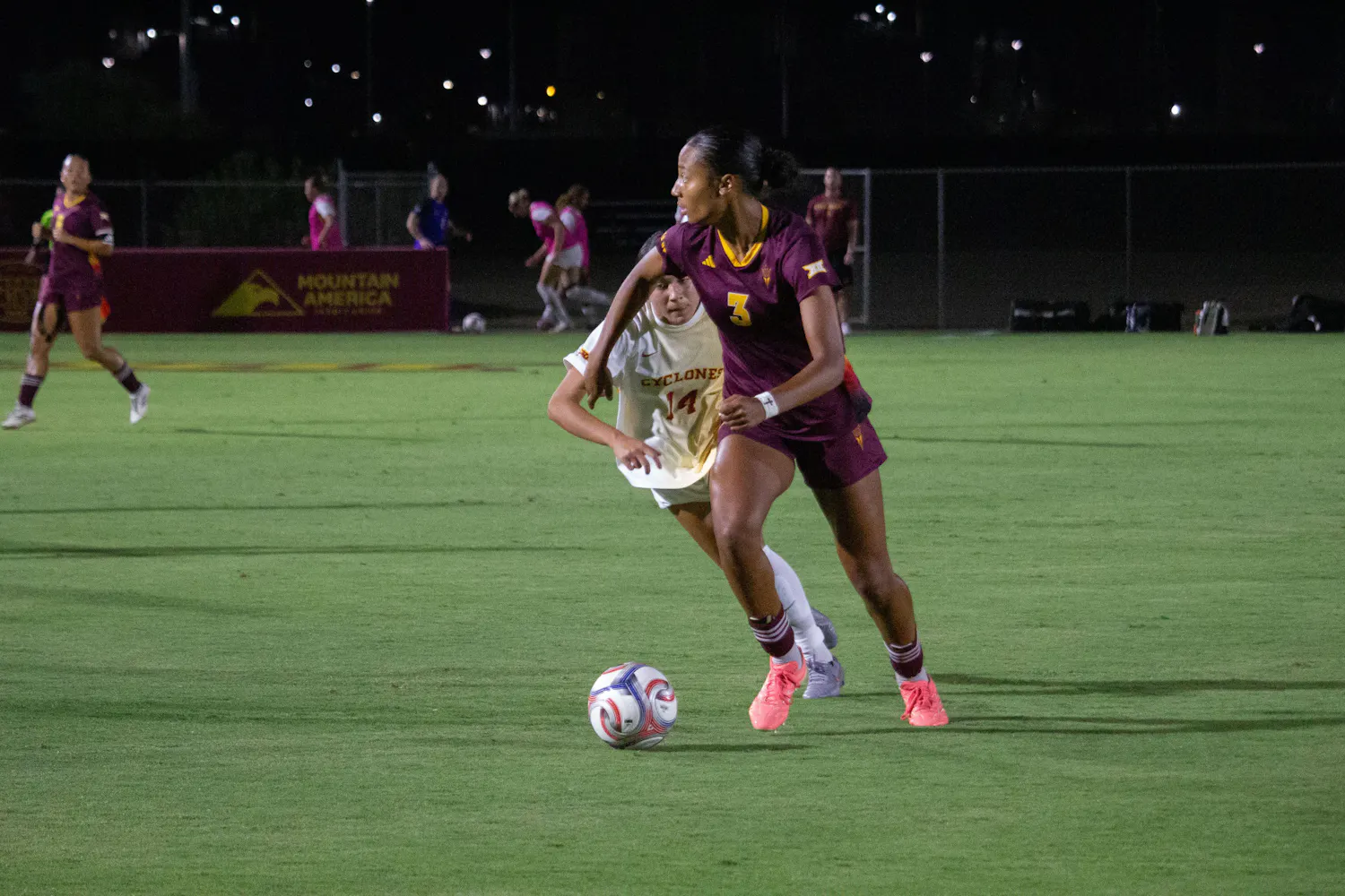 Hernandez-100826-Sports-Soccer-ASU-Vs-Iowastate-01.jpg