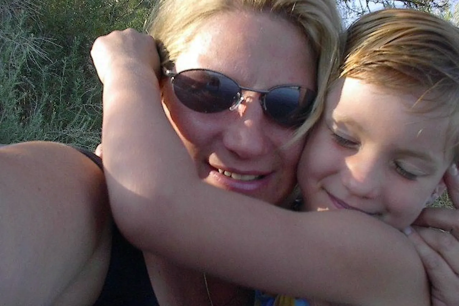 Jessica Burlew as a child, pictured with mother, Tracey.