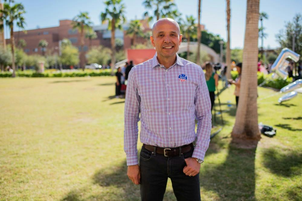 Down to the wire: Arizona candidates campaign at ASU polling location ...