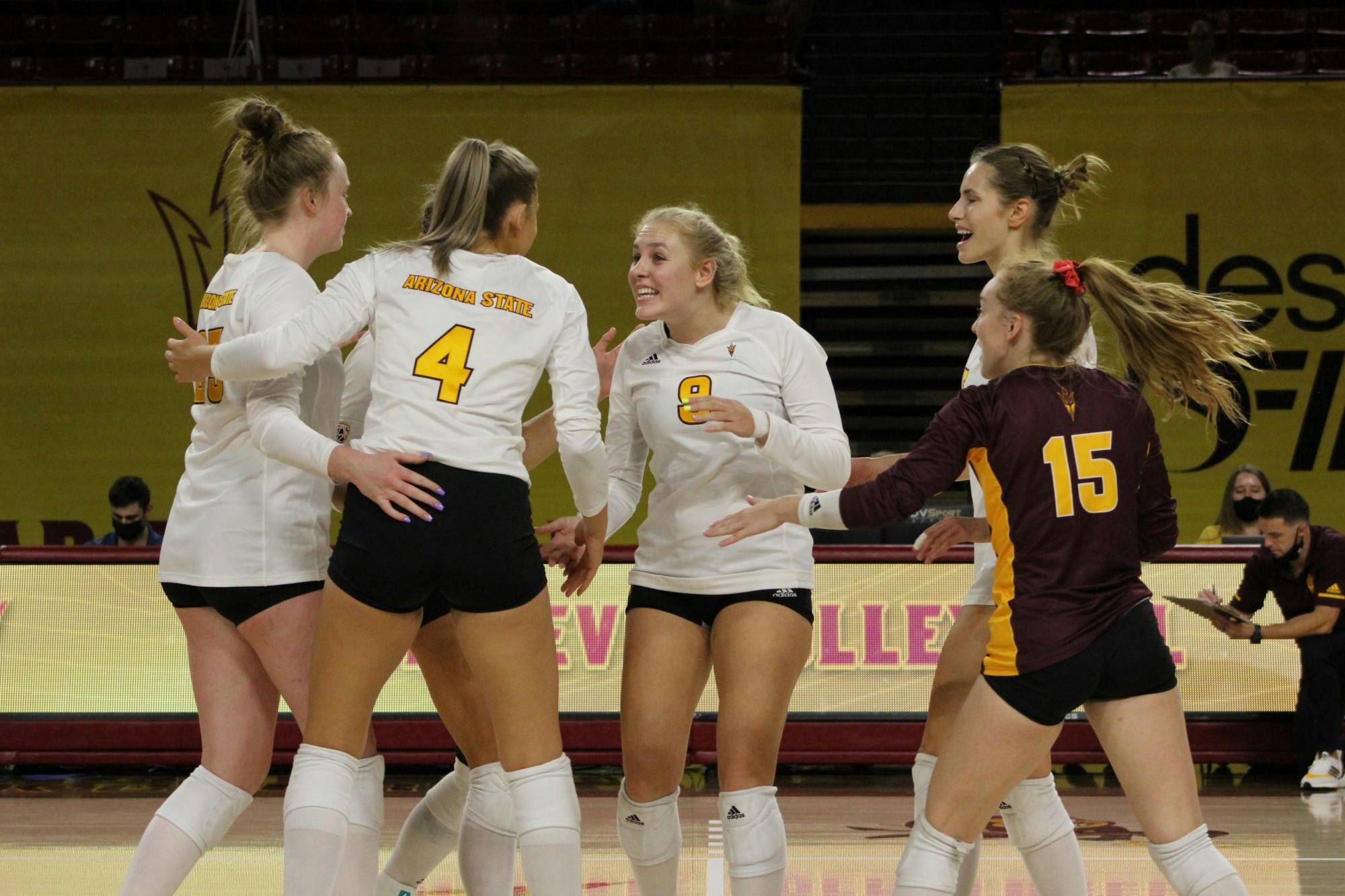 Volleyball vs Pacific