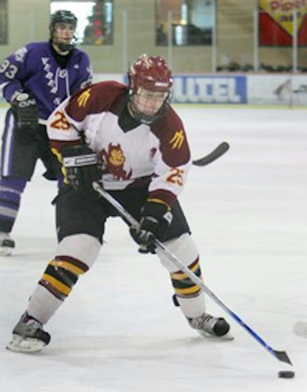 012008_hockey_clark_ko_web