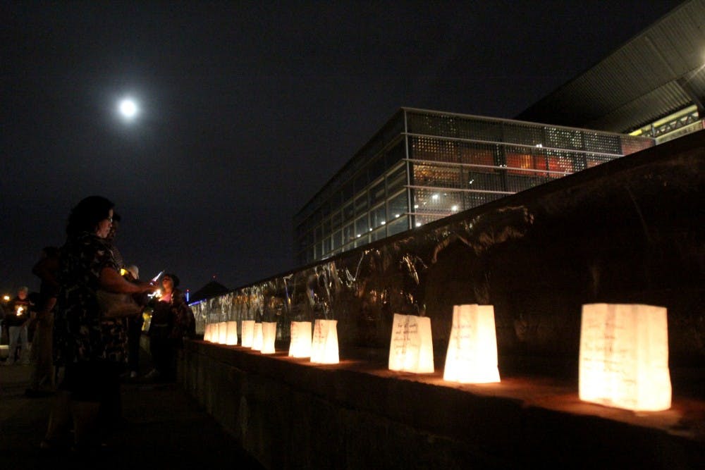 Hundreds gather to honor victims of Tempe Town Lake drowning in