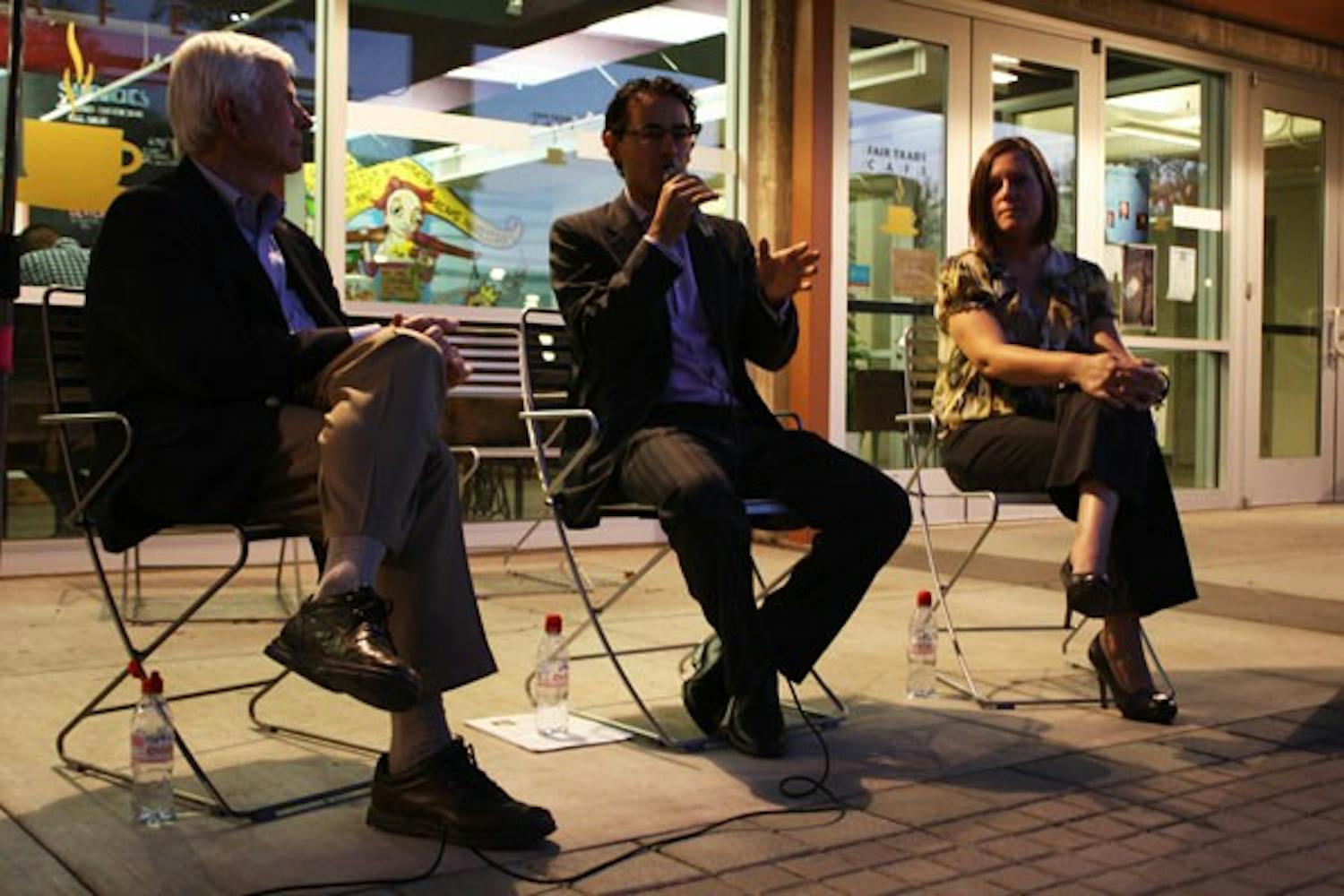 Former ASU president Lattie F. Coor was the keynote speaker at the debate Monday evening between District 24 candidates Auggie Bartning and Katie Hobbs outside of Fair Trade Cafe in downtown Phoenix. (Photo by Jessie Wardarski)