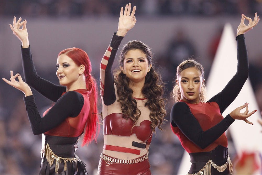 SPORTS RAIDERS-COWBOYS 16 FT