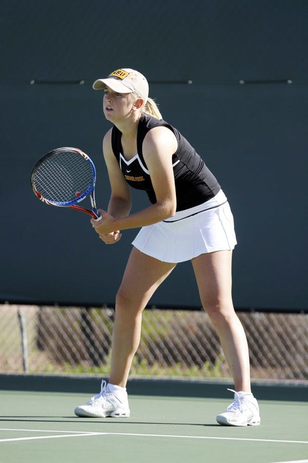 Joanna Carter prepares to return a serve in a match against Sacramento State on March 2. Carter and Brycki clinched the Sun Devils’ 4–3 victory over Colorado on Saturday afternoon. (Photo by Sam Rosenbaum)