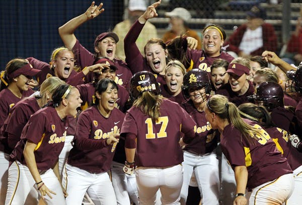 Softball Wins Game One Of Territorial Cup - The Arizona State Press