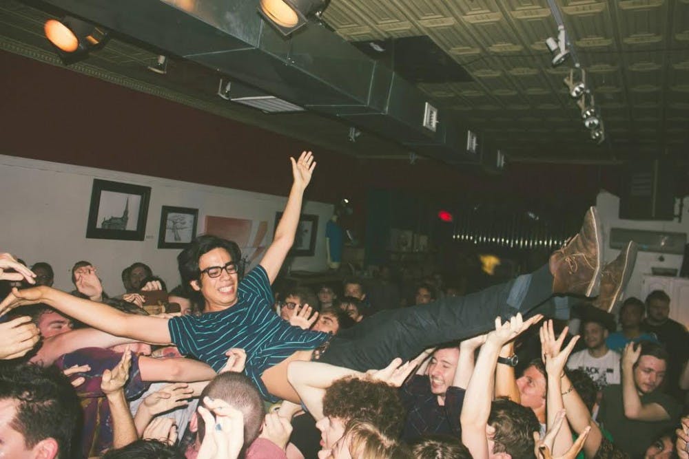 Users are able to message friends and family, or call the police, and be virtually walked to any location. (Screenshot by Andrew Nicla)