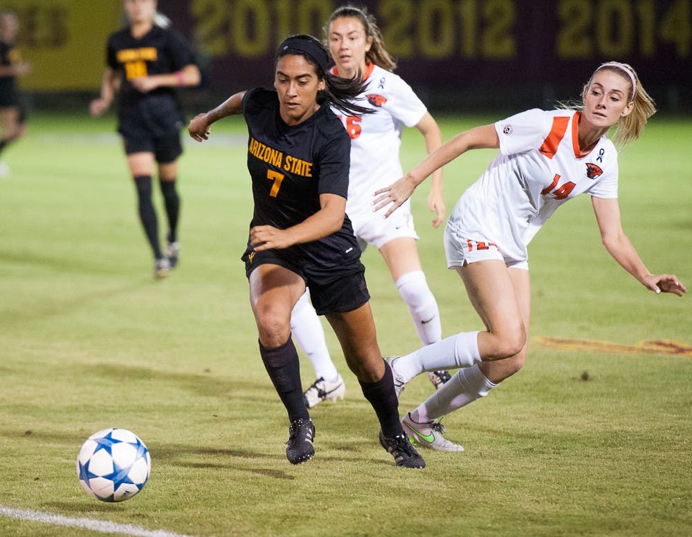 Redshirt junior midfielder Lucy Lara takes control of the ball on Friday, Oct. 23, 2015, at Sun Devil Soccer Stadium in Tempe.