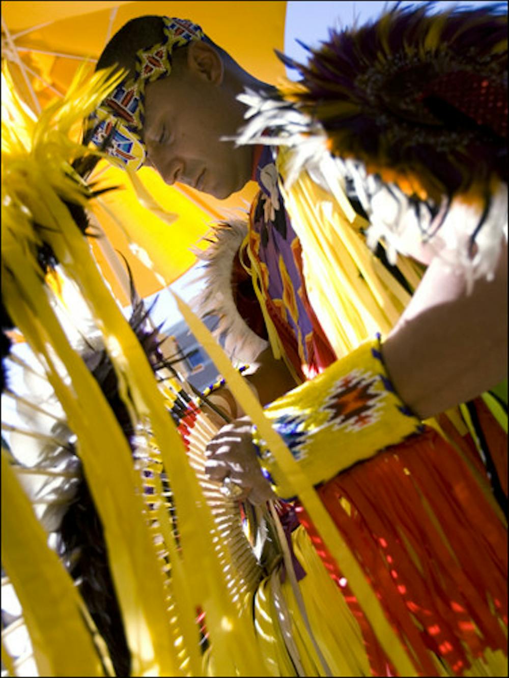 111008_powwow_mb_1_web