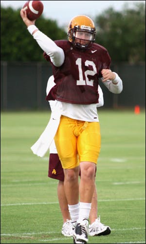 082608_Football_KO(WEB)