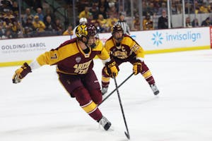 Makuta_251003_Sports_Hockey_CHL_ImpactIMG_9863.jpg
