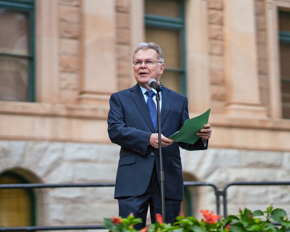ASU professor hopes to be mirror of pride for Arizonans as poet ...