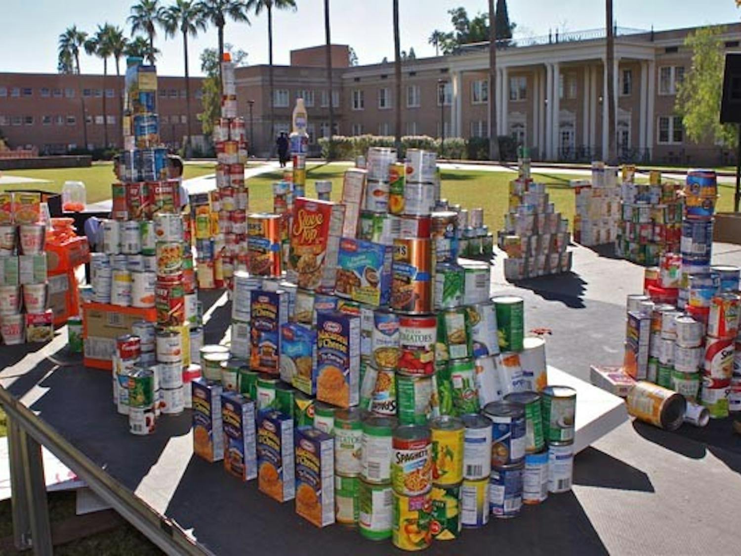ASU student volunteers put together a food and clothing drive this week, collecting canned food and warm clothing for needy families in time for Thanksgiving. (Photo by Rosie Gochnour)