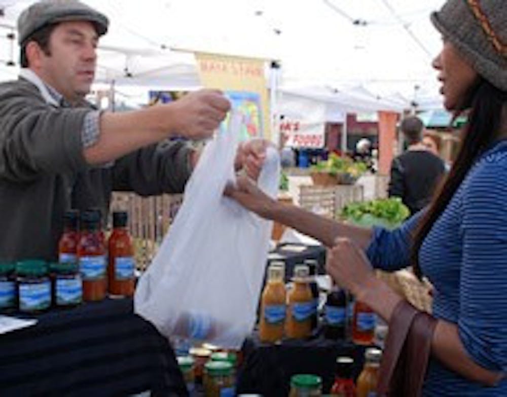 020707-farmersmarket