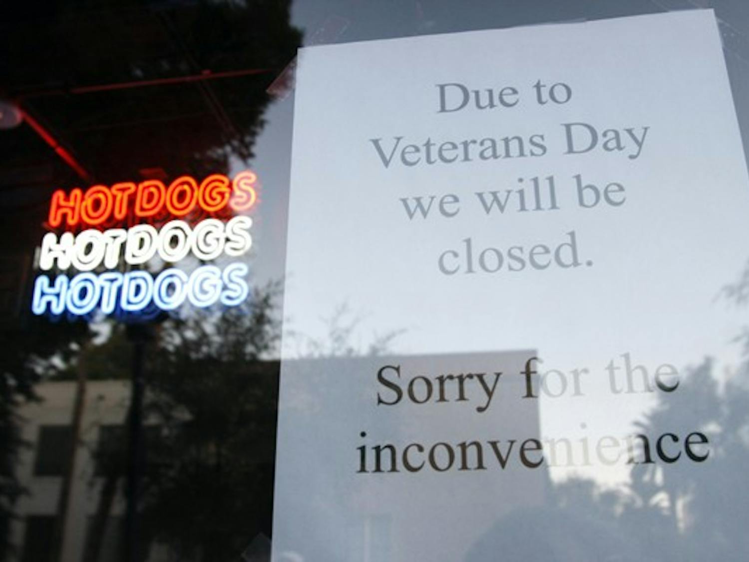 HUNGER PANGS: Dave's Dog House was closed for business on Thursday to honor those who served in our armed forces this Veterans Day. (Photo by Scott Stuk)