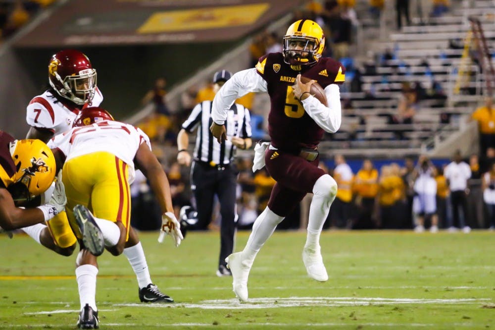 Manny Wilkins Pushes Past Defense