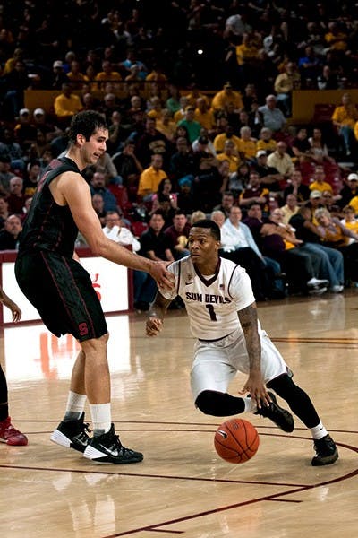 Redshirt sophomore guard Jahii Carson drives to the hoop in a home game against Stanford on Feb. 26. (Photo by Mario Mendez)