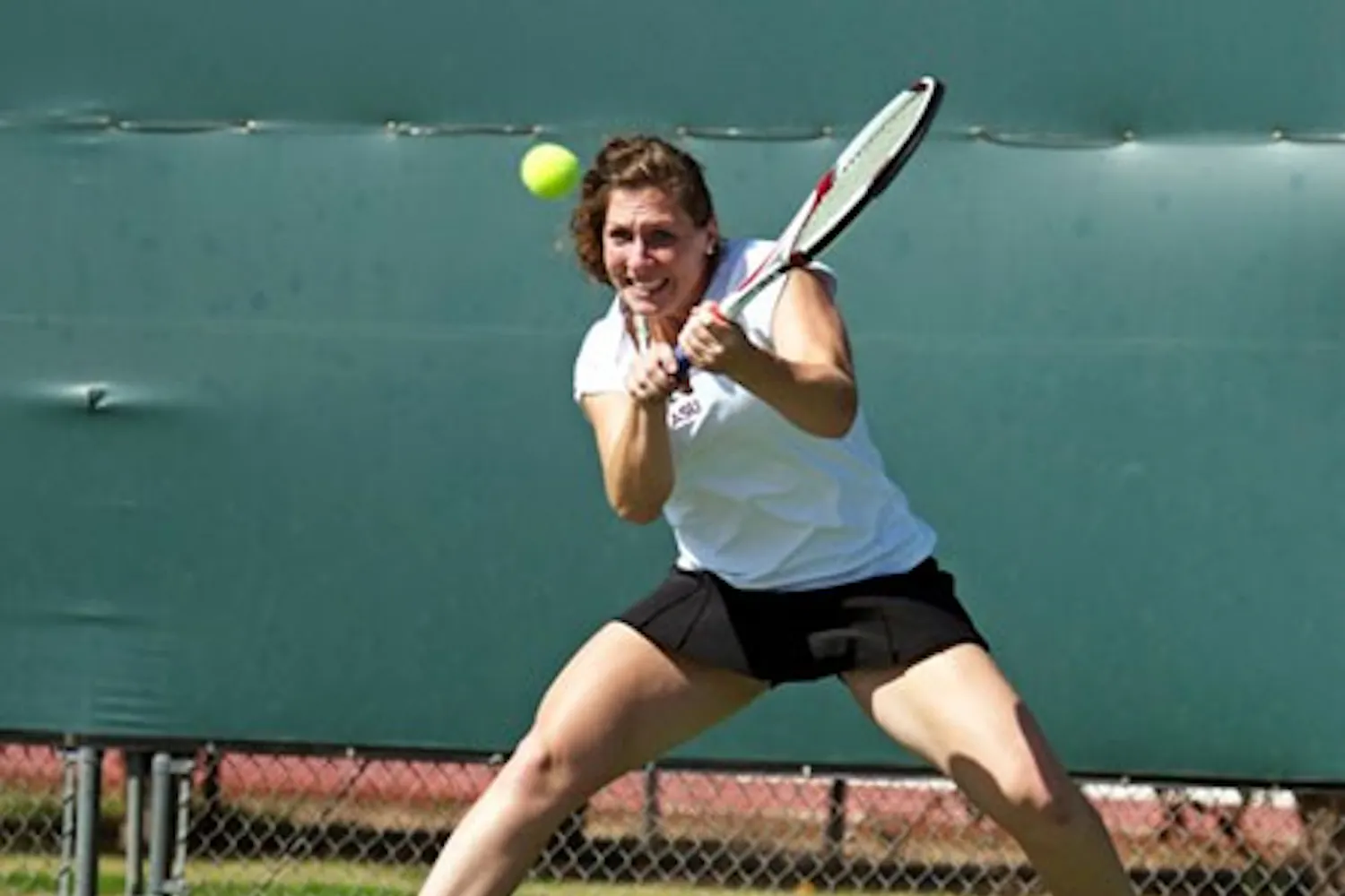 UPSET CITY: ASU junior Kelcy McKenna shows off her backhand during the Sun Devils’ win against Oregon earlier this month at the Whiteman Tennis Center. The Sun Devils beat No. 10 Cal on Saturday, 4-3. (Photo Courtesy of Steve Rodriguez)