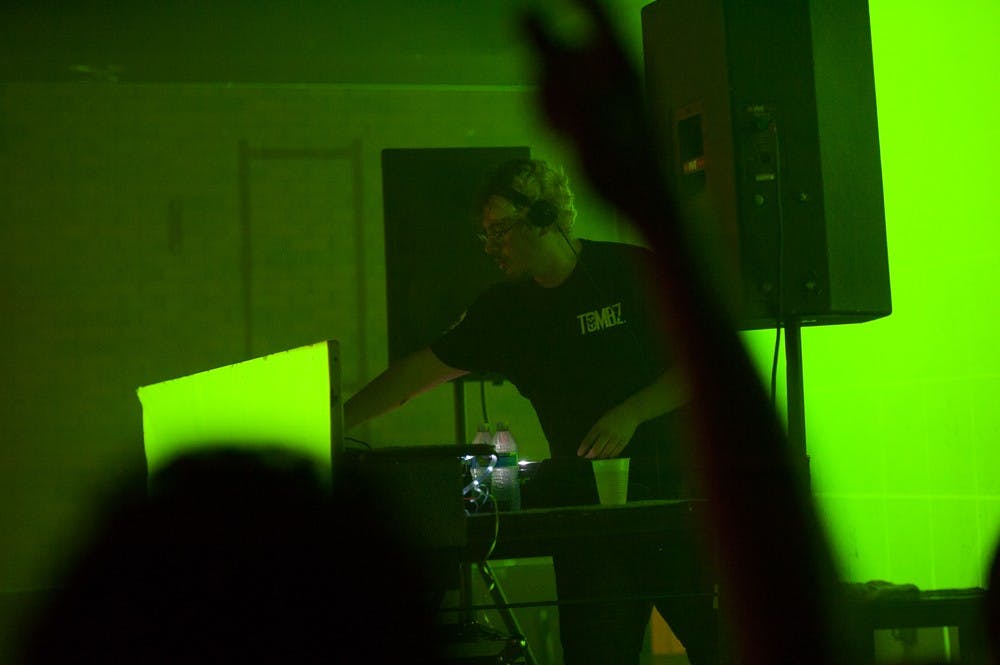 DJ Snails performs on Sunday, Sept. 6, 2015, at the Monarch Theatre in Phoenix.