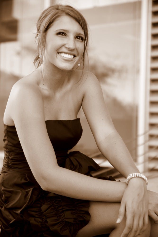 Meet your new fashion blogger Amanda. Photo courtesy of Brad Reed Photography . 