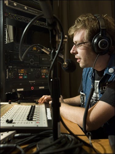 111708_radiophxorg_mb_1_web